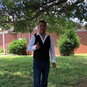 Meet your Posher, Octavio